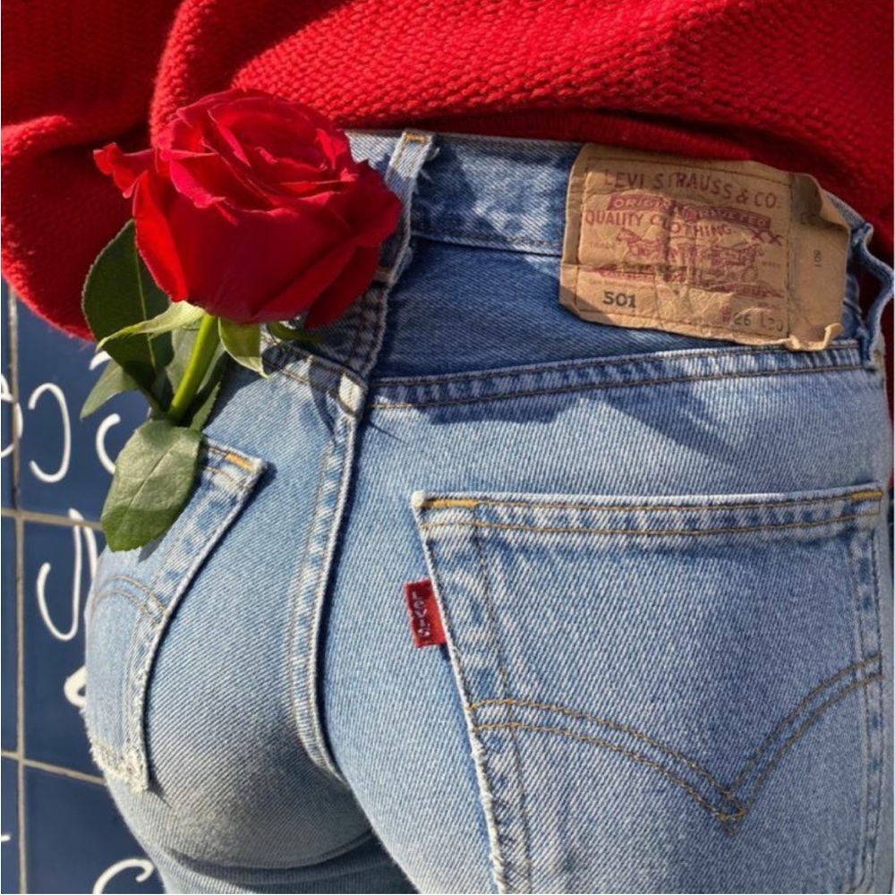Vintage 80s 501 Levi’s W30 L30 High Rise Straight Leg